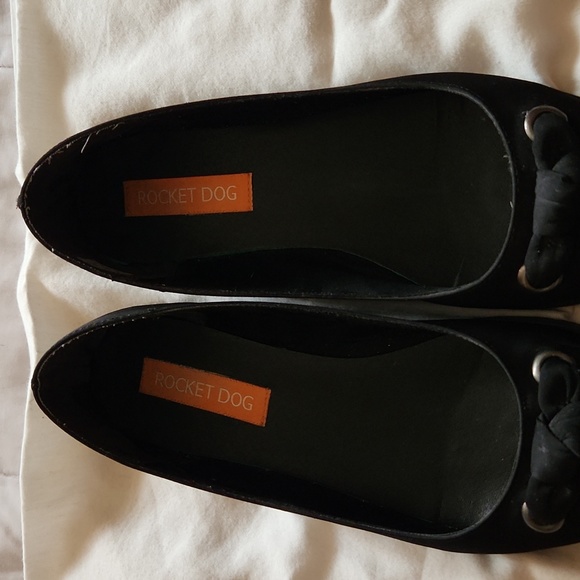 Rocket Dog Black Slip On Flats - Picture 3 of 8